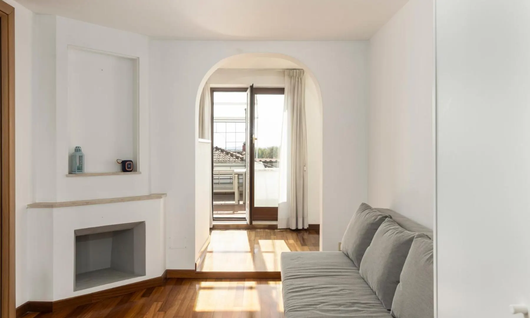 Ladolcevita - Ponte Milvio Stunning View Penthouse Rome Apartment
